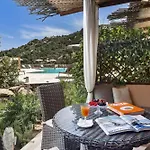 Relais Carola מלון פורטו צ'רבו