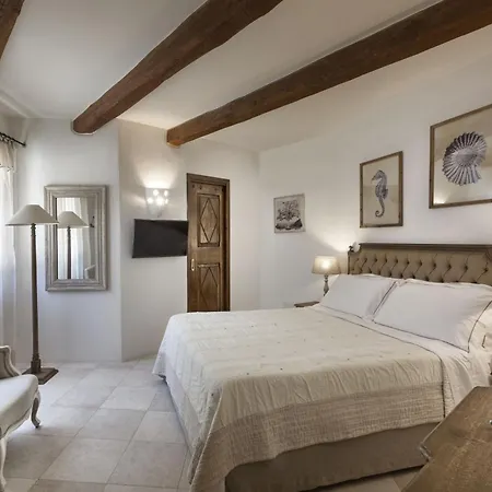 Relais Carola 4*