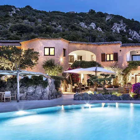 Relais Carola מלון 4*